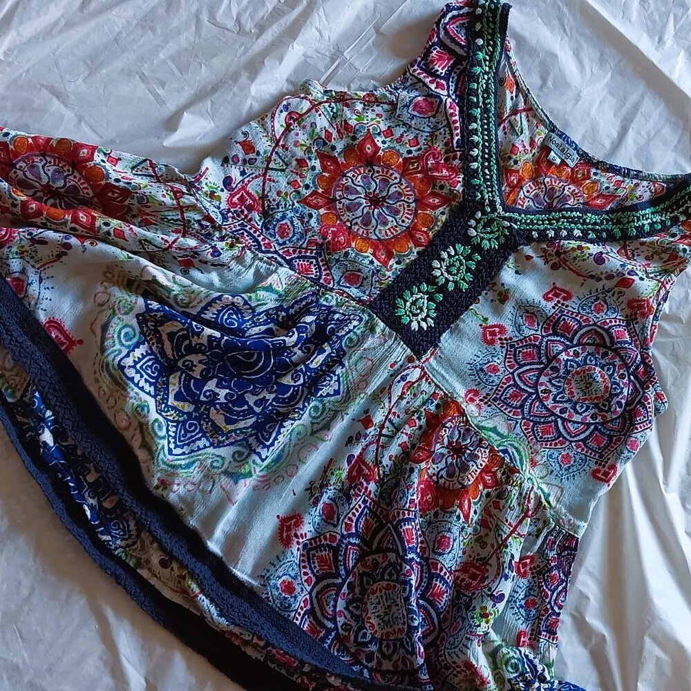 SEMI-MESH COTTON BLEND HOODED COVER-UP& COLORFUL COORDINATING MACRAME SUN TOP, S - Picture 4 of 6